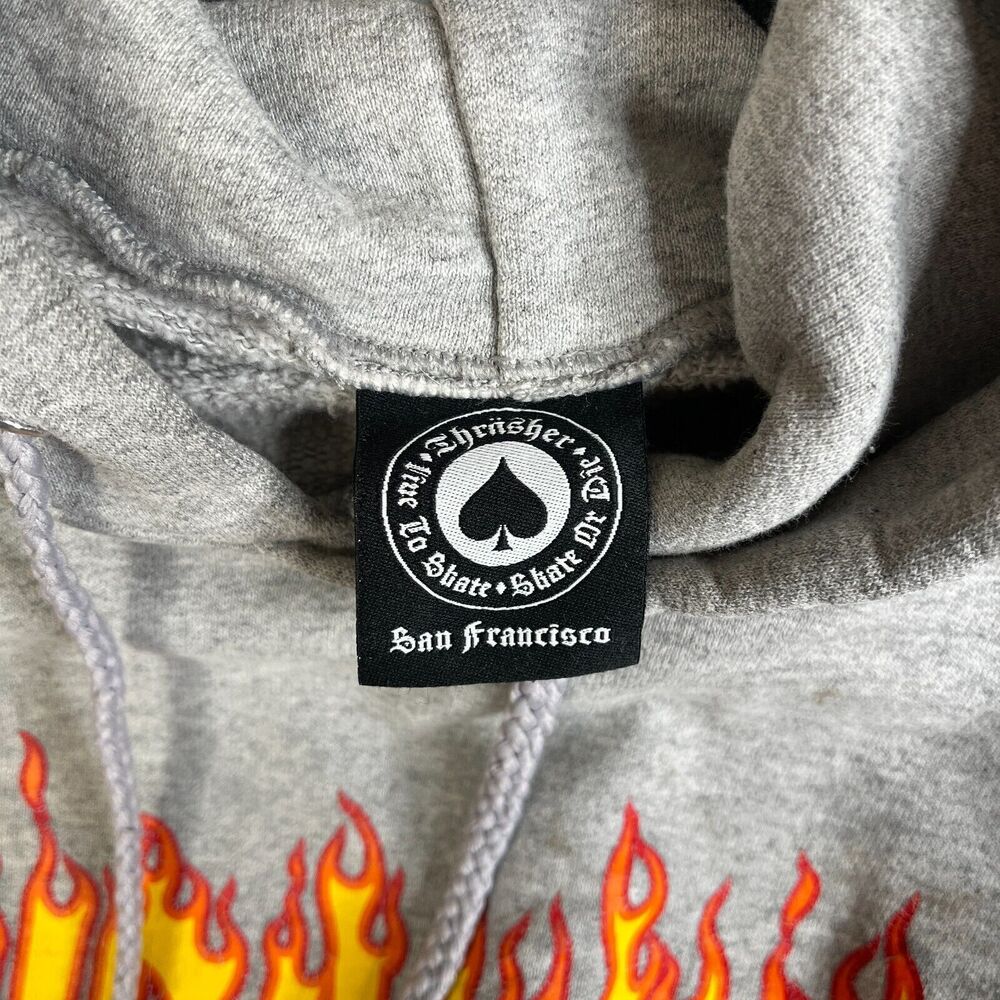 THRASHER Sweatshirt Mens M Hoodie Pullover Sweater Flames Magazine Distressed - Picture 7 of 13